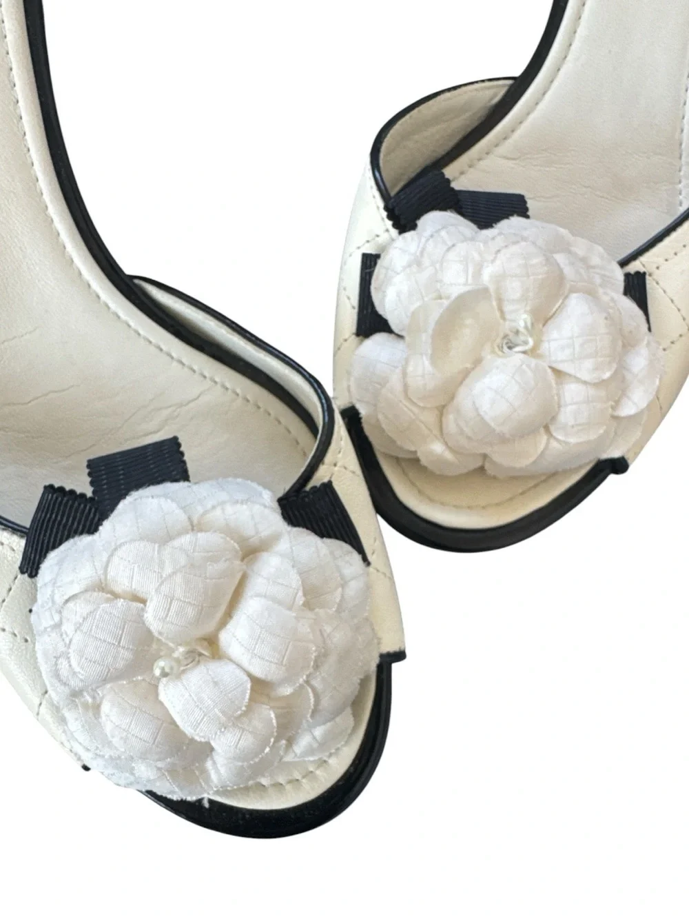 Chanel 2007 Camellia Quilted Leather Mule Sandals | EU 38 / US 7